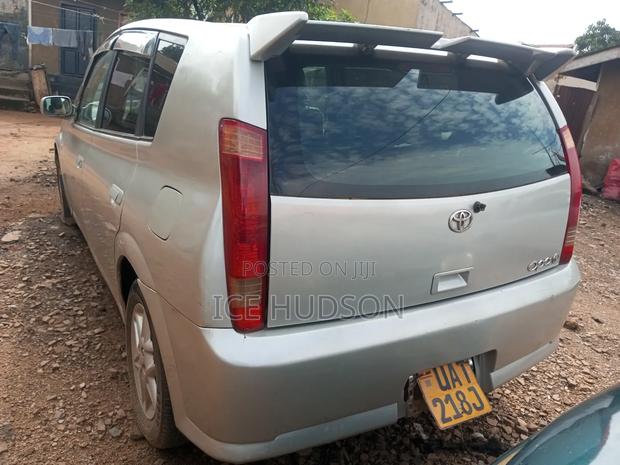 Toyota Opa 2002 Gray
