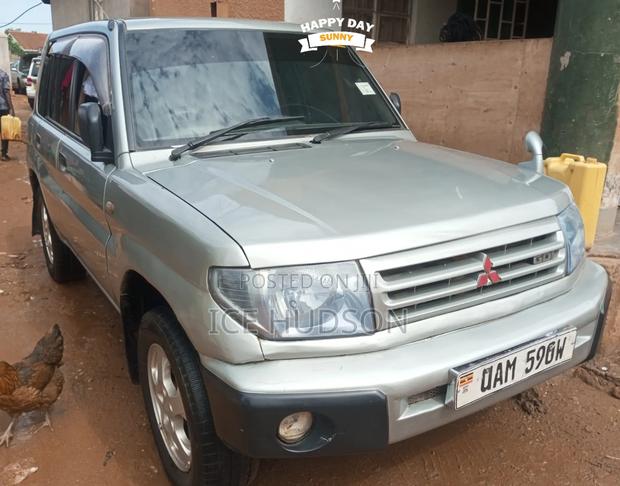 Mitsubishi Pajero IO 2003 Gray