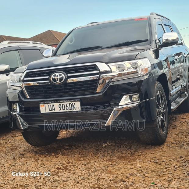 Toyota Land Cruiser 2017 Black