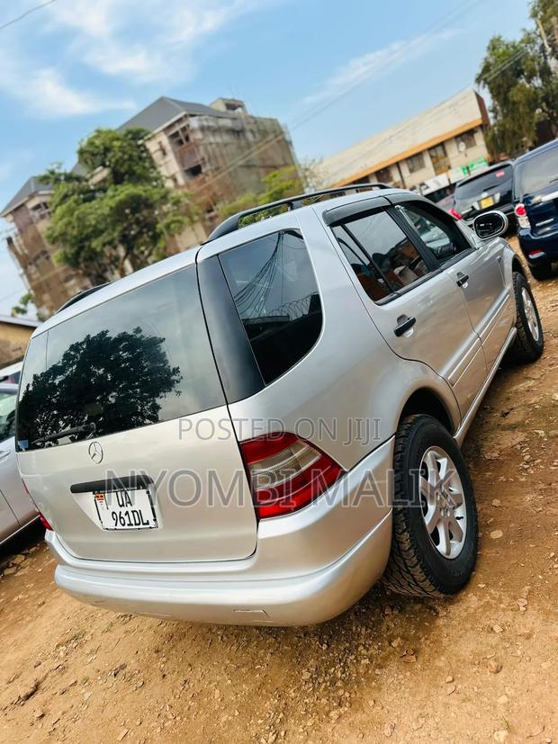 Mercedes-Benz M Class ML 320 2005 Silver