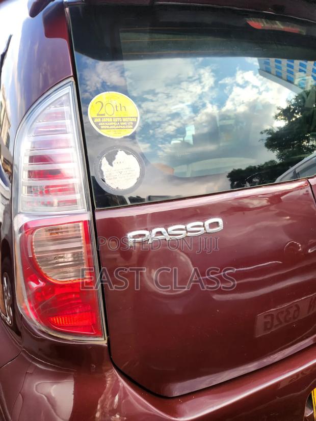 Toyota Passo 1.0 FWD 2009 Maroon