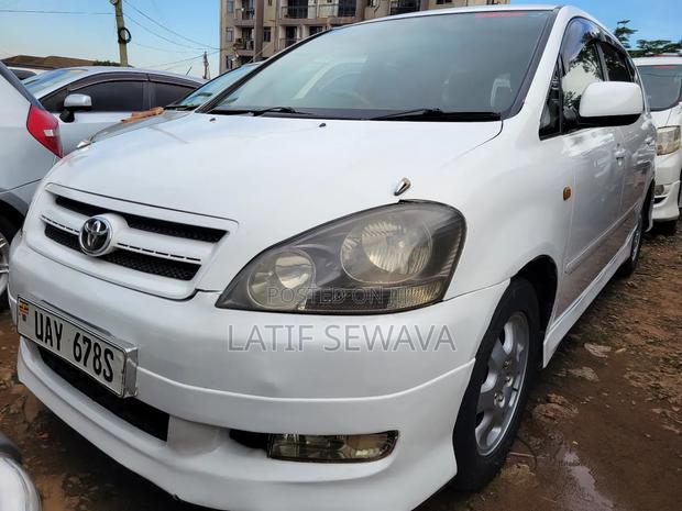 Toyota Picnic 2.0 FWD 2004 White