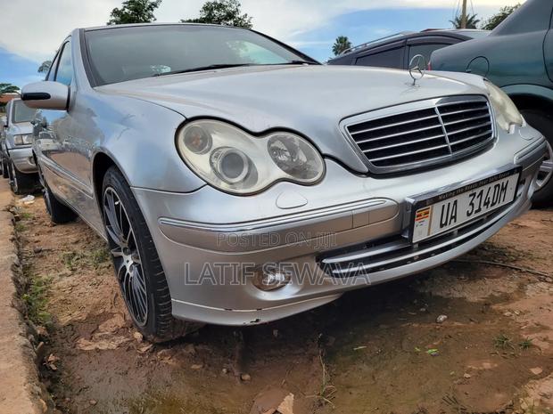 Mercedes-Benz C180 2004 Silver