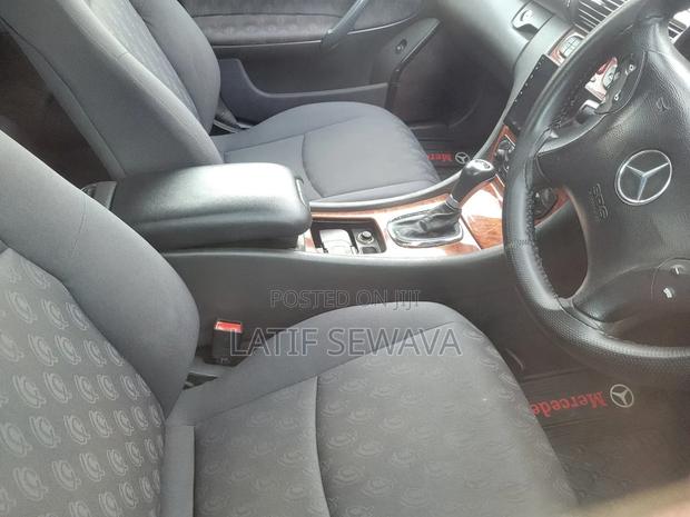 Mercedes-Benz C180 2004 Silver
