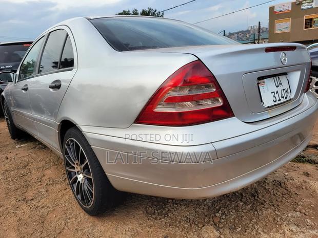 Mercedes-Benz C180 2004 Silver
