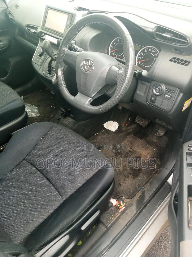Toyota Wish 2013 White
