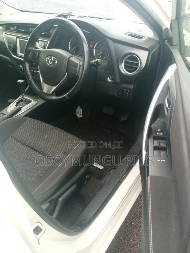 Toyota Auris 2013 White