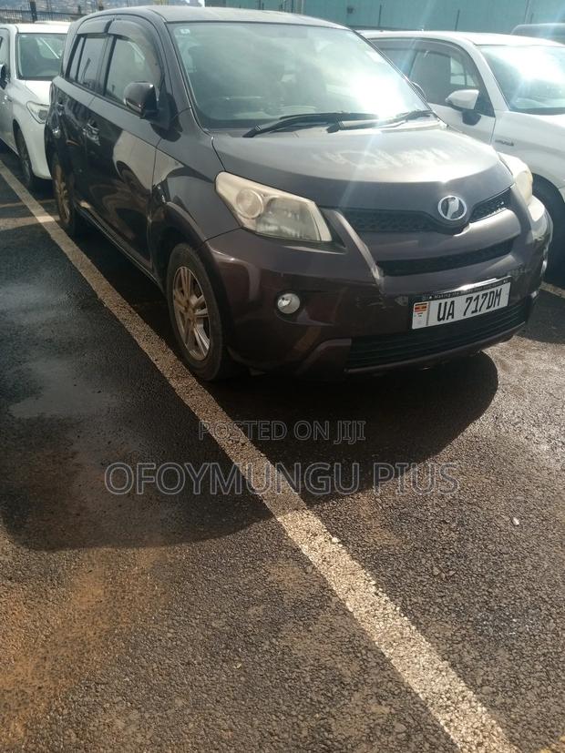 Toyota IST 2012 Maroon