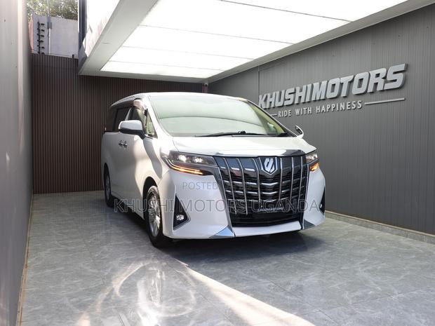 Toyota Alphard 2.5 Petrol AWD 2018 White