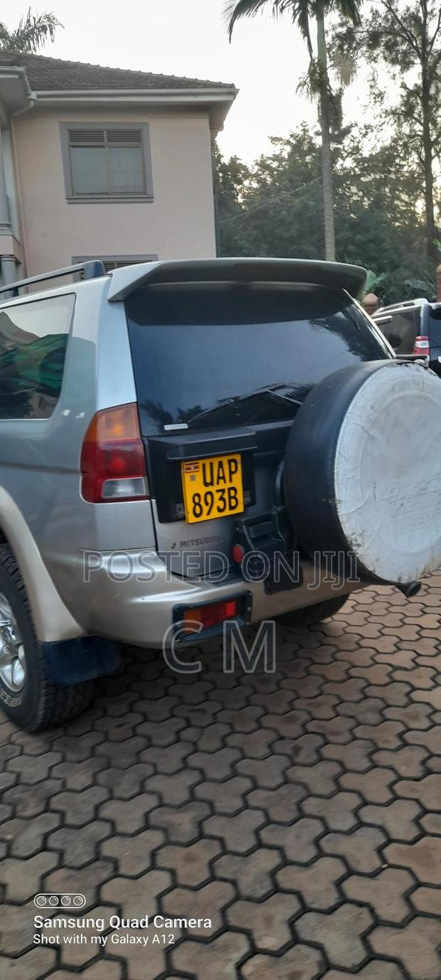 Mitsubishi Challenger 1997 Silver