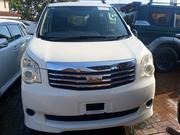 Toyota Noah 2011 White for sale