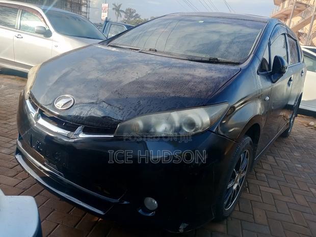 Toyota Wish 2010 Black