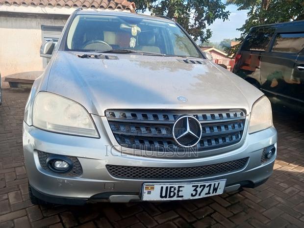 Mercedes-Benz M Class 2008 Gold