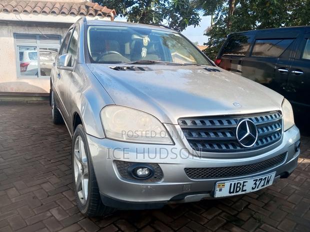 Mercedes-Benz M Class 2008 Gold