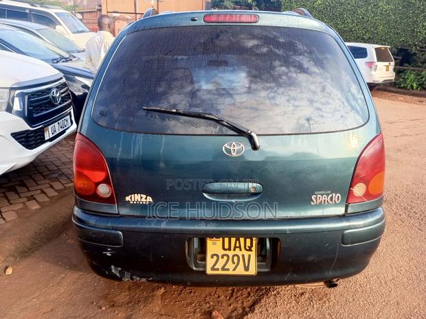 Toyota Corolla Spacio 2002 Black