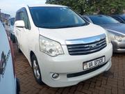 Toyota Noah 2012 White for sale