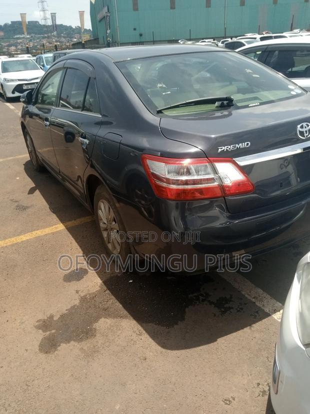 Toyota Premio 2013 Blue