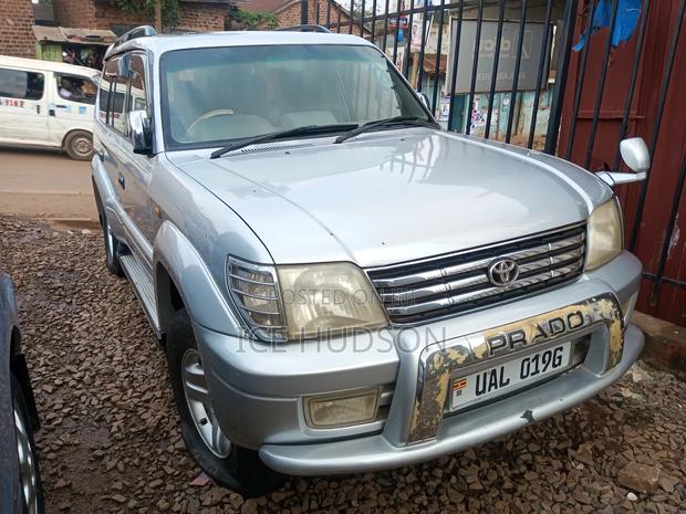 Toyota Land Cruiser Prado 1999 Silver