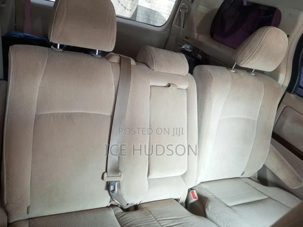 Toyota Alphard 2008 Silver