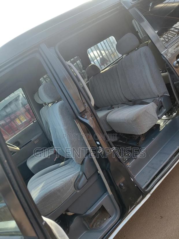 Toyota Noah 2001 Black