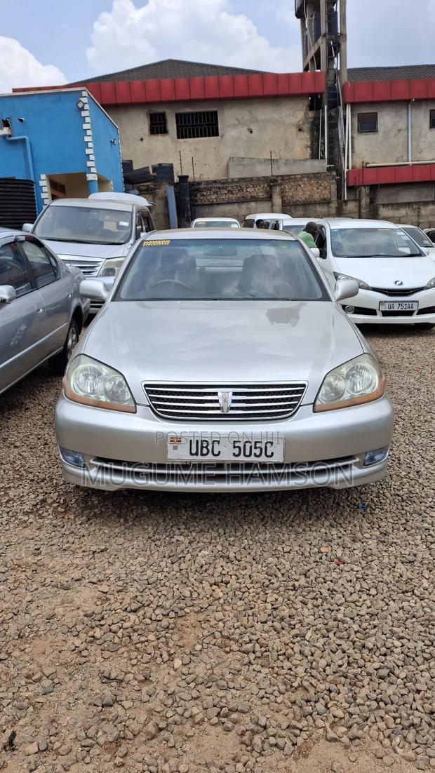 Toyota Mark II 2004 Silver