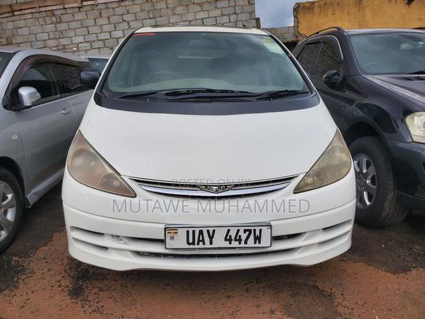 Toyota Estima 2007 White