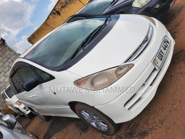 Toyota Estima 2007 White