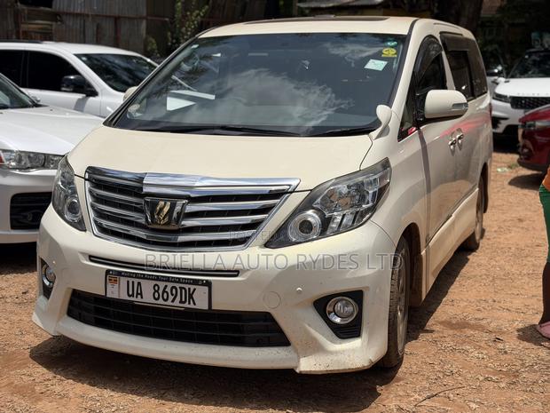 Toyota Alphard 2014 White
