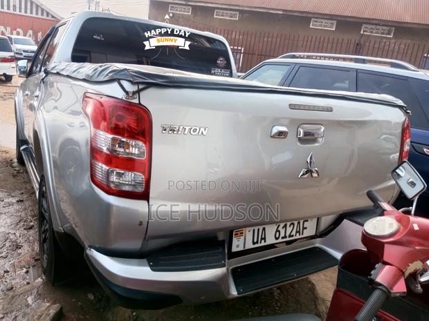 Mitsubishi Triton 2015 Silver