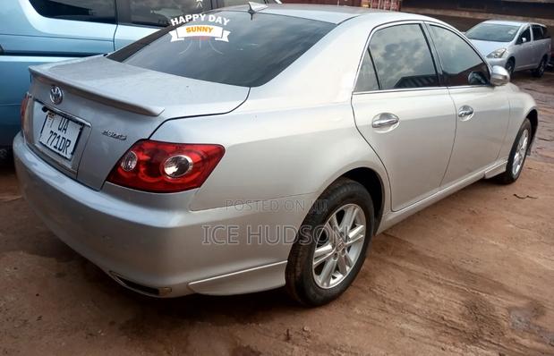 Toyota Mark X 2009 Silver