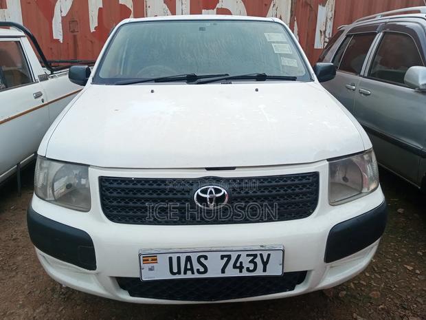 Toyota Succeed 2004 White