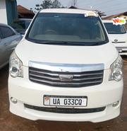 Toyota Noah 2013 White for sale