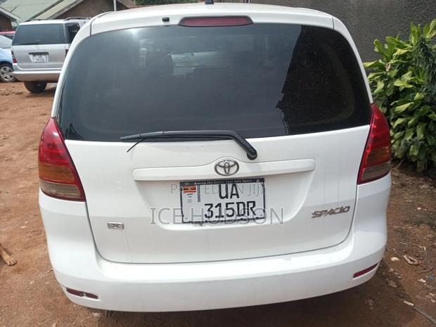 Toyota Corolla Spacio 2006 White