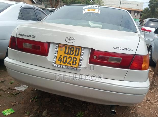 Toyota Premio 2001 Silver