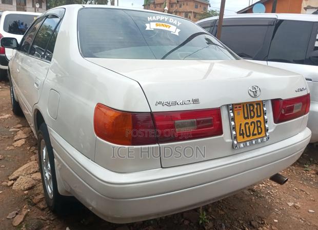 Toyota Premio 2001 Silver