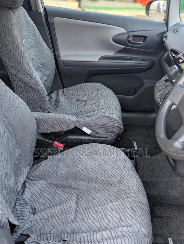Toyota Wish 2011