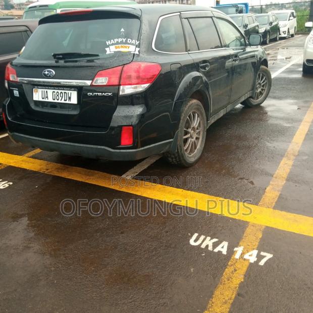 Subaru Outback 2012 Black