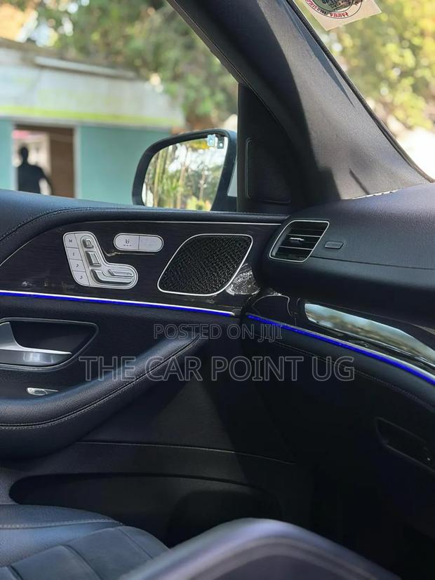 Mercedes-Benz GLE-Class GLE 300d 4MATIC 2020 Pearl