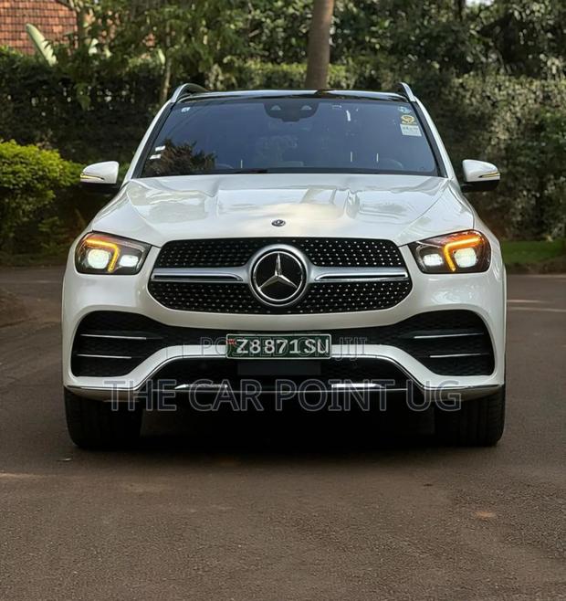 Mercedes-Benz GLE-Class GLE 300d 4MATIC 2020 Pearl