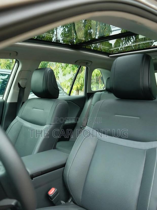 Toyota RAV4 Hybrid 2025 Brown
