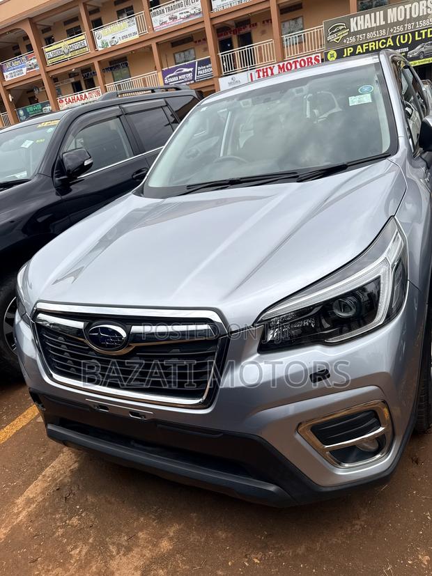 Subaru Forester 2.0XT Premium AWD 2018 Silver
