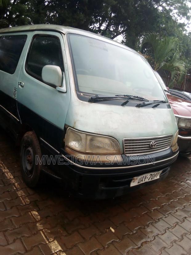 Toyota HiAce 1998 Silver