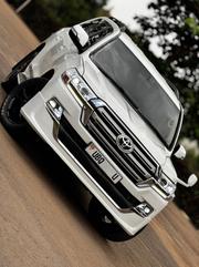 Toyota Land Cruiser 4.6 V8 ZX 2010 White for sale