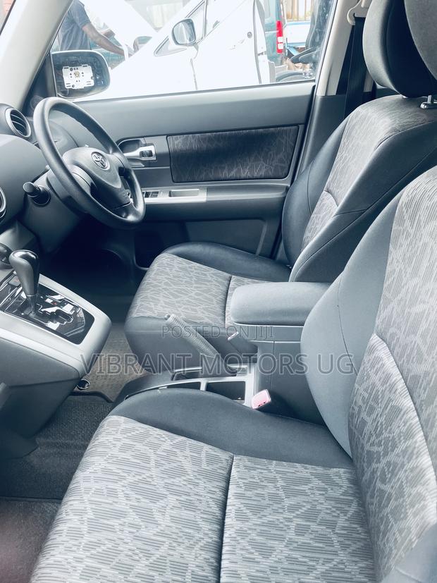 Toyota Corolla Rumion 2011 Blue