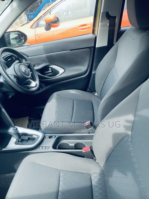 Toyota Yaris 2020 Gold
