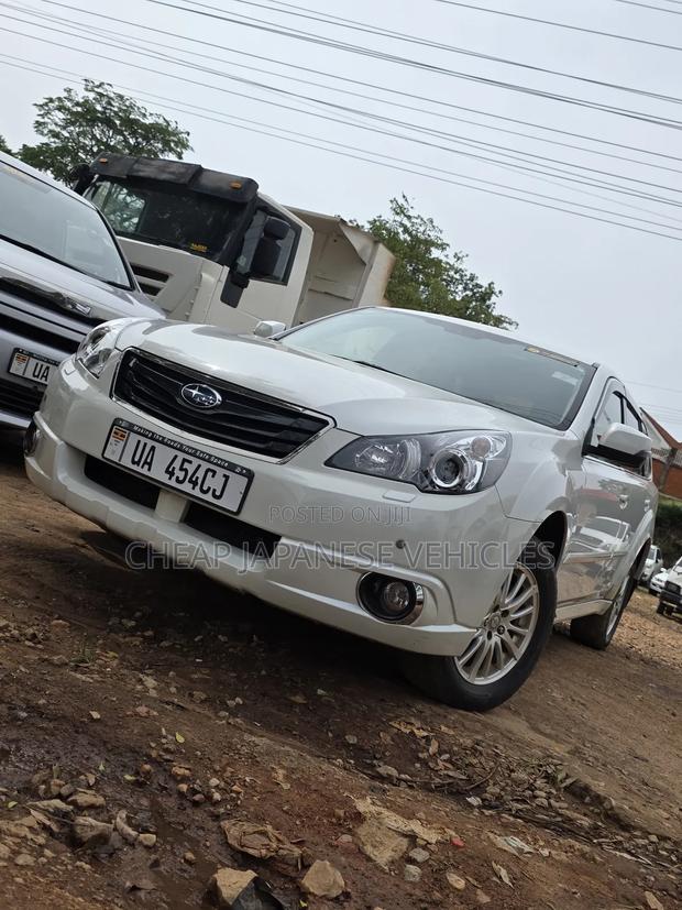 Subaru Outback 2.5i Premium PZEV 2012 Pearl