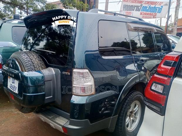 Mitsubishi Pajero 2007 Green