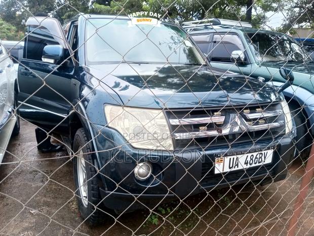 Mitsubishi Pajero 2007 Green