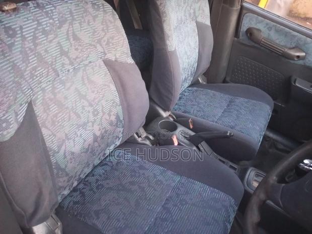 Toyota RAV4 Automatic 2000 Blue