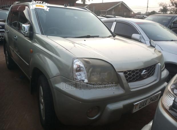Nissan X-Trail 2002 Gray